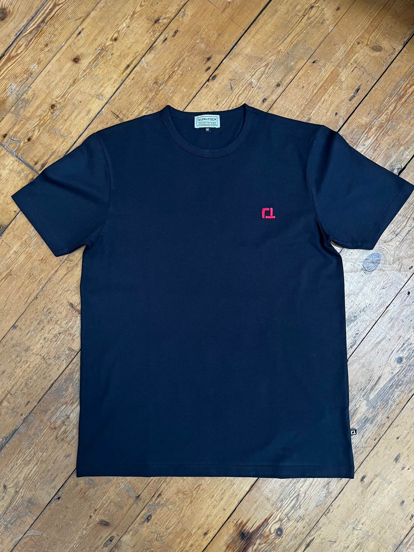 Quantock One T Shirt - Navy w Red Motif