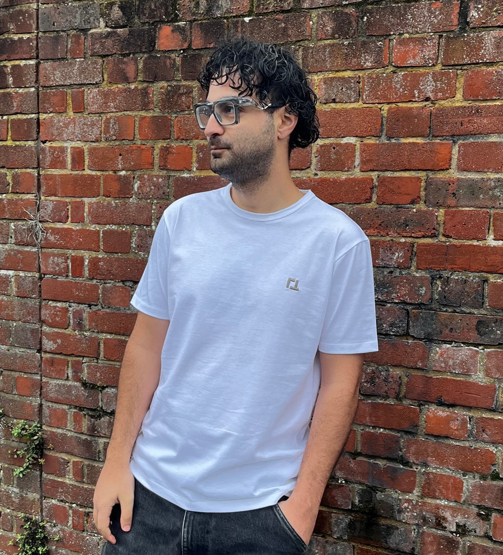 Quantock One T Shirt - White w Grey Motif